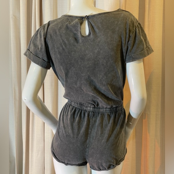 Grey Cotton Romper - Picture 3 of 3